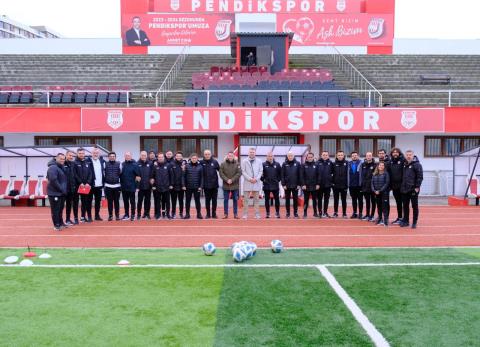 TFF Futbol Akademileri Projesi’nde, Kulüp Ziyaretleri Başladı Türkiye Futbol Federasyonu’nun Double Pass firması iş birliği ile yürüttüğü