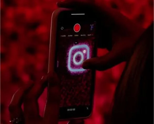 Instagram, kullanıcıların iletişimdeki etkinliğini artırmayı hedefleyen yeni bir özellik üzerinde