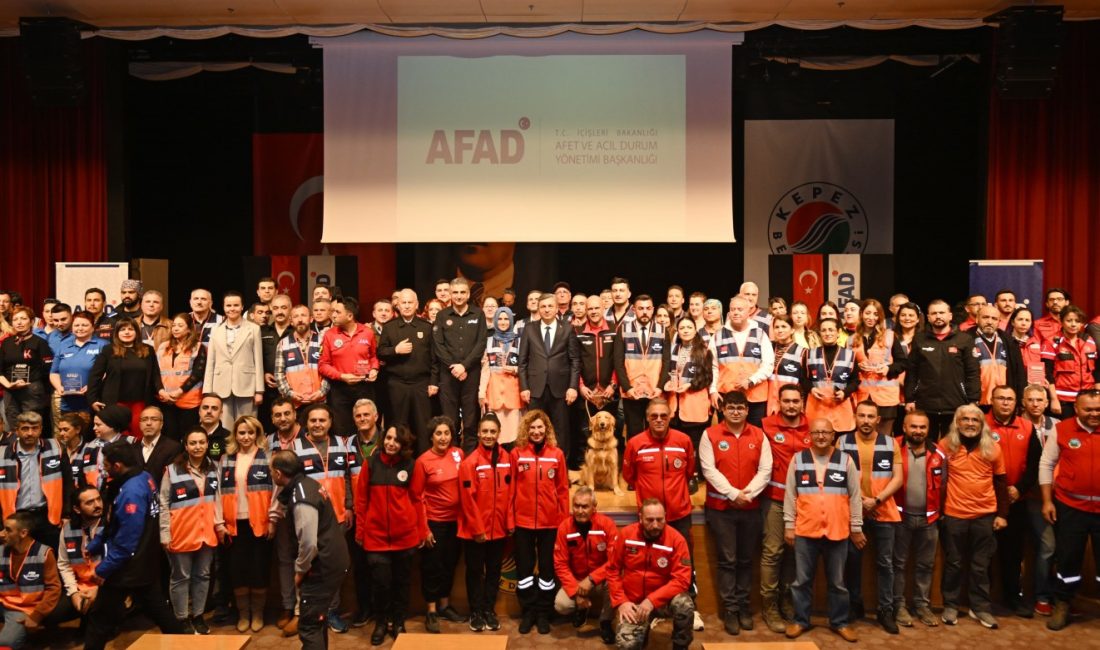 13 Şubat’ta Antalya’da yaşanan sel felaketinde görev alan AFAD gönüllüleri