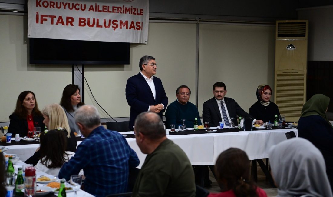 Sinop Valisi Koruyucu meleklerle iftarın bereketini paylaştı Sinop Valisi Dr. Mustafa Özarslan ve eşi Reva Beray Özarslan,
