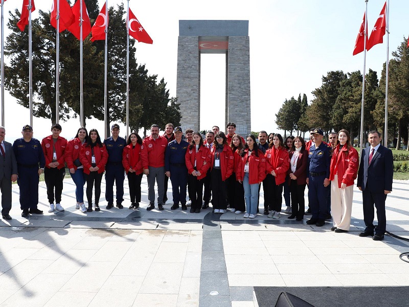 18 ŞEHİT VE GAZİ ÇOCUĞU İLE BİR ARAYA GELDİ 18 ŞEHİT VE GAZİ ÇOCUĞU İLE BİR ARAYA GELDİ ÇANAKKALE-BHA