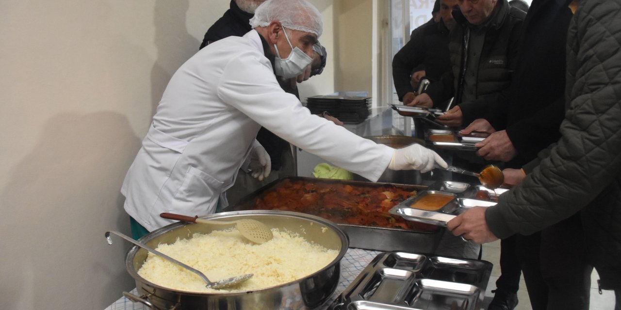 Gümüşhane'deki iftar geleneği 20 yıldır devam ediyor 2 497086