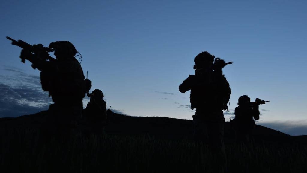 2 PKK/YPG’li teröristi etkisiz hale getirildi Milli Savunma Bakanlığı (MSB), 2 PKK/YPG’li teröristi etkisiz hale getirildiğini