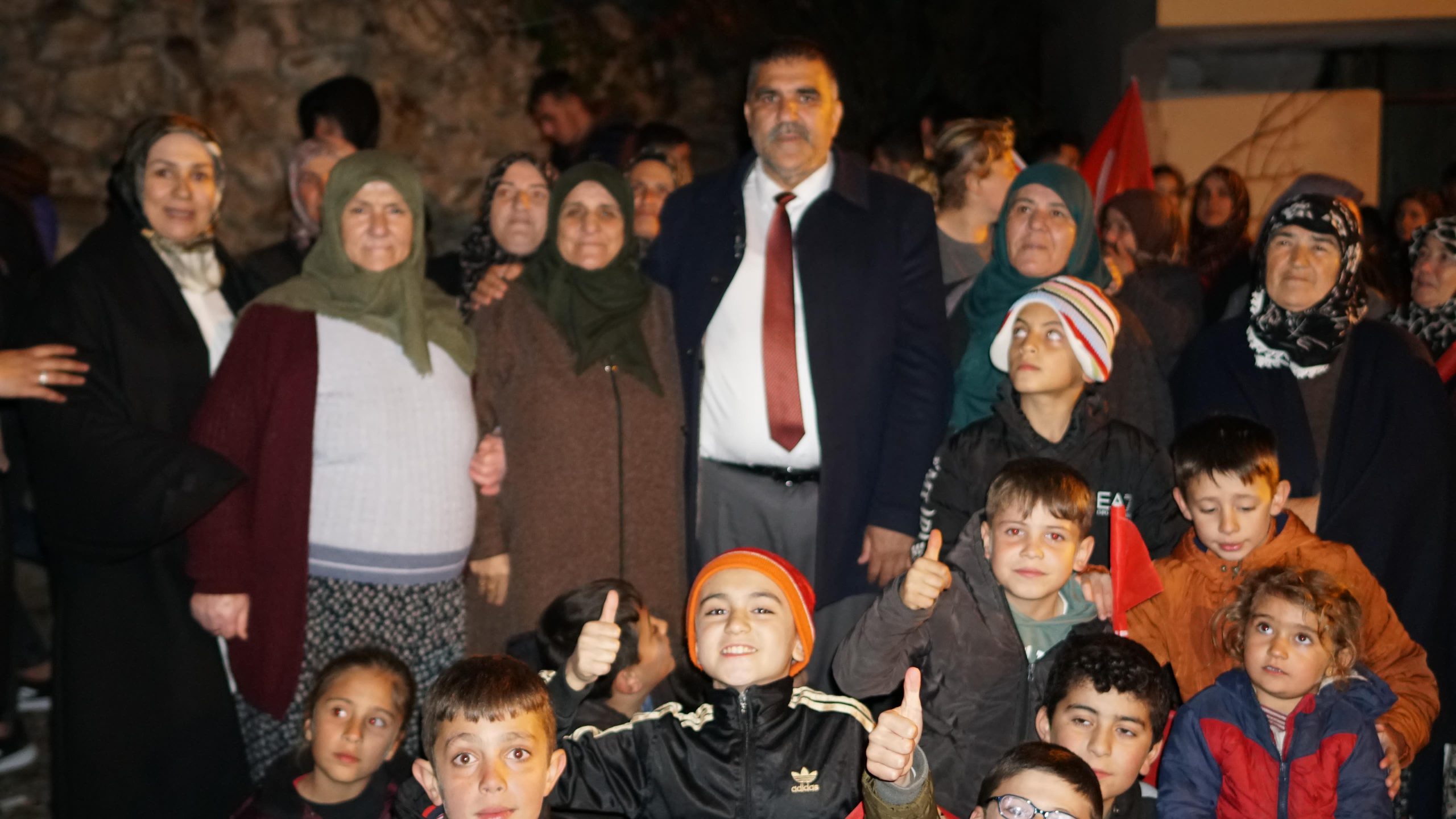 Ceceli Evladı Karaca’yı Bağrına Bastı