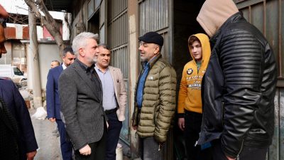 Yerel seçimlere bir hafta kadar süre kala vatandaşlarla buluşmaya devam