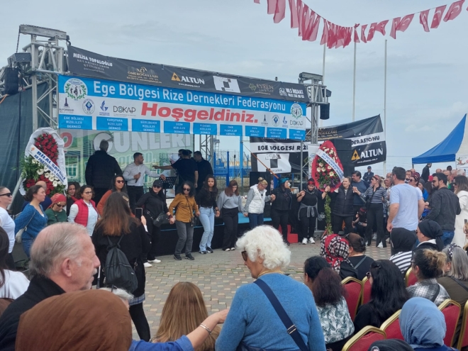 İzmir’de “Rize Günleri” rüzgarı İzmir’de Güzelbahçe’de gerçekleştirilen Rize Günleri tanıtım etkinliği düzenlenen açılış töreni