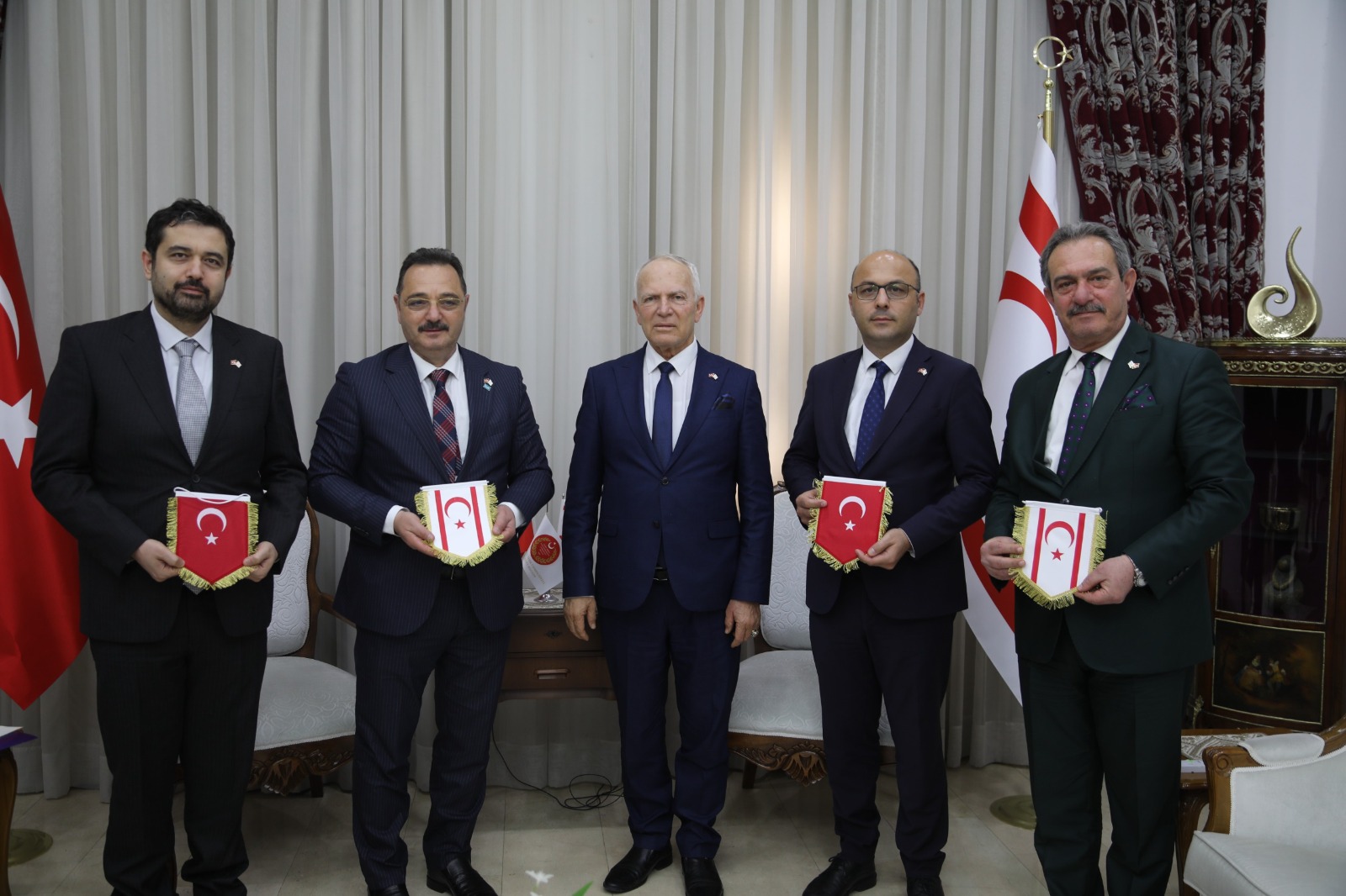 TİMBİR heyeti KKTC’de; Cumhurbaşkanı Vekili, Meclis Başkanına ziyaret Cumhurbaşkanlığı Kararnamesi