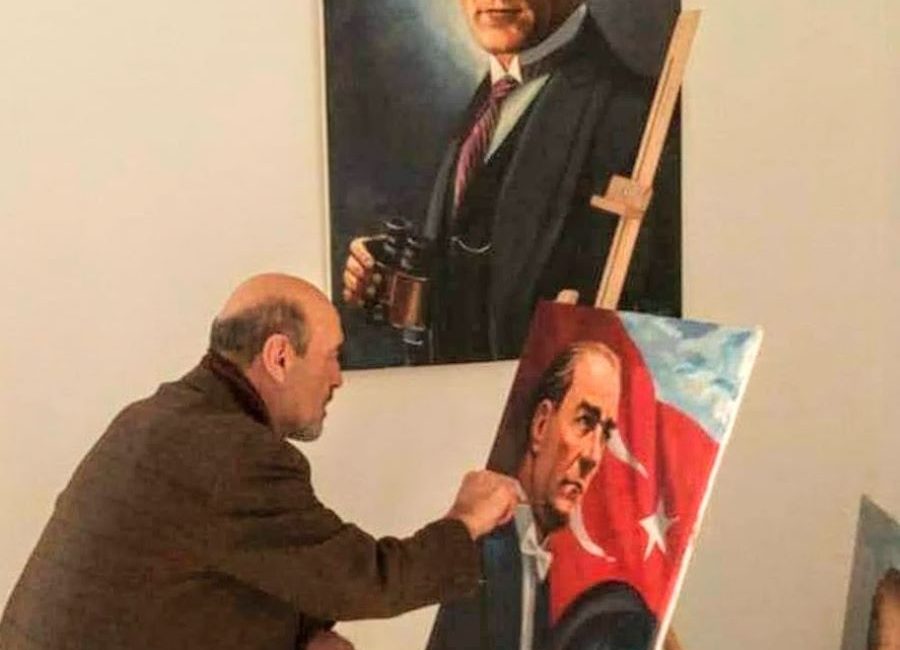 Atatürk Ressamı olarak bilinen