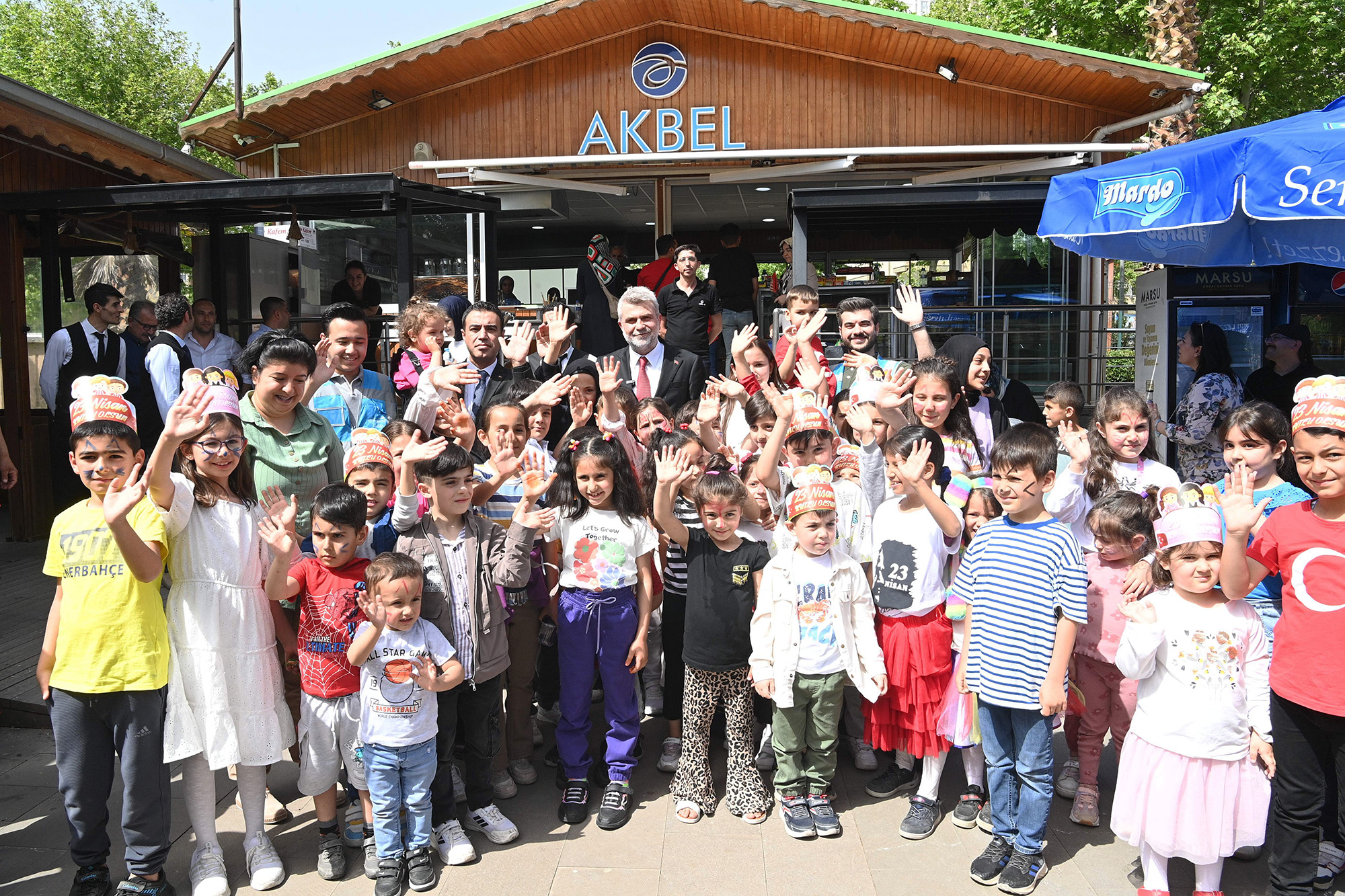Başkan Görgel, Çocukların Bayram Sevincine Ortak Oldu 1 23 Nisan 3