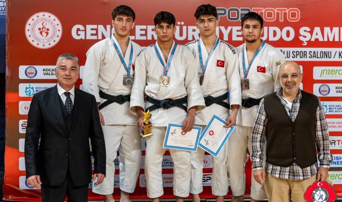 Gençler Türkiye Şampiyonasında 1
