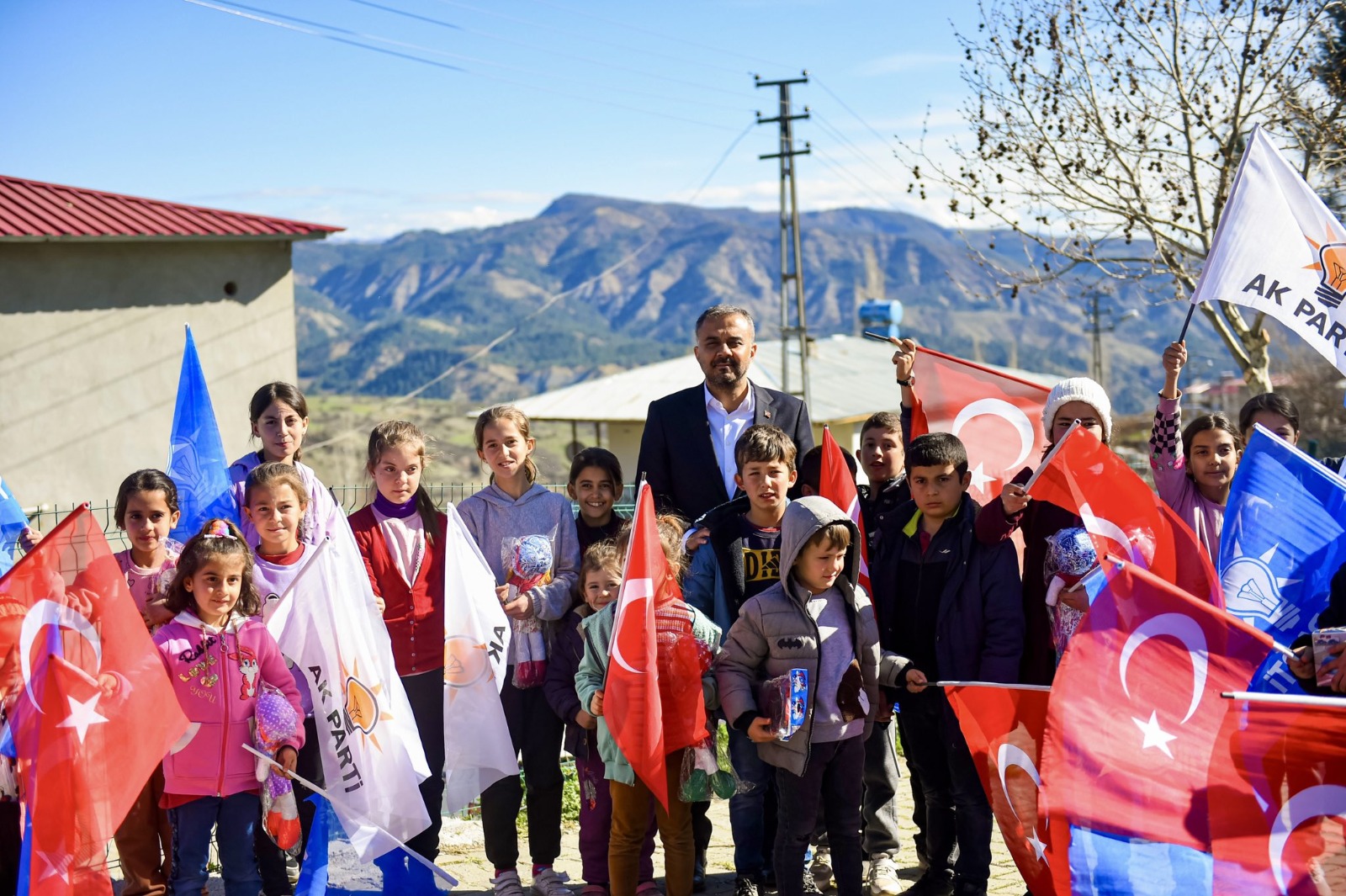 Başkan Hanifi Toptaş’tan 23 Nisan mesajı 1 WhatsApp Image 2024 04 04 at 15.48.21