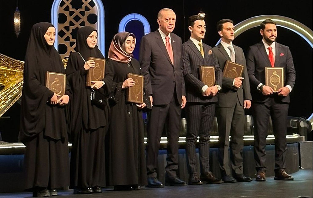 ksu-ilahiyat-hafizlik-yarismasi-finalinden-birincilik-ile-dondu