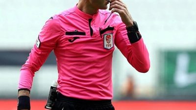 Hakem tartışmalarının giderek arttığı Türk futbolunda devrim niteliğinde bir karar