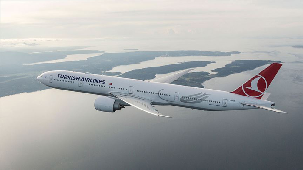 Türk Hava Yolları’nın (THY) Tahran seferini yapan uçağı İstanbul’a iniş
