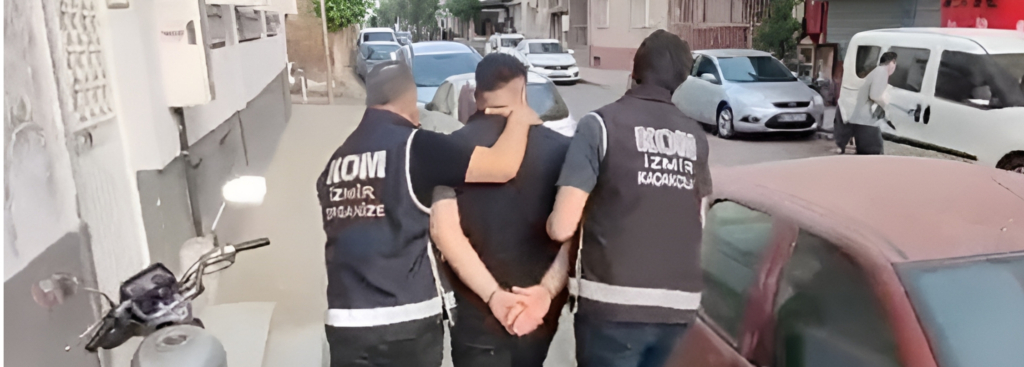 4 gün içinde 90 FETÖ şüphelisi yakalandı Bakan Yerlikaya: 4 gün içinde 90 FETÖ şüphelisi yakalandı Ankara-BHA