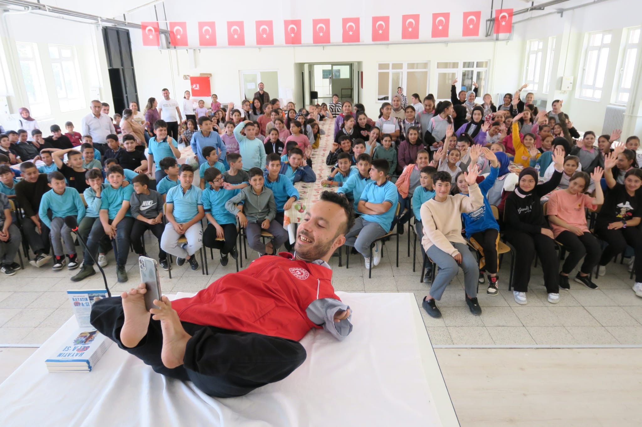 Bedensel Engelli Milli Yüzücü Yurtkölesi, Başarı Hikâyesiyle Öğrencilere İlham Oldu