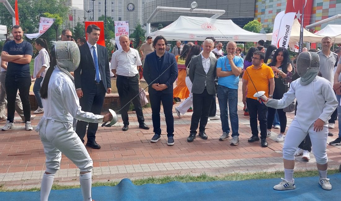Ankara’da 19 Mayıs ve Gençlik Haftası coşkuyla kutlanıyor Gençlik Haftası boyunca, yurt genelinde çeşitli etkinlikler düzenleniyor. 19 Mayıs