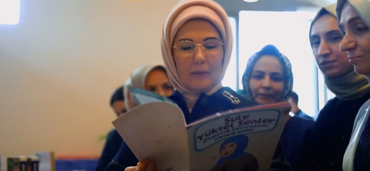 Emine Erdoğan’dan Kitap ve Kültür Günleri ziyaretine ilişkin paylaşım
Cumhurbaşkanı Recep Tayyip Erdoğan’ın eşi Emine Erdoğan, dün