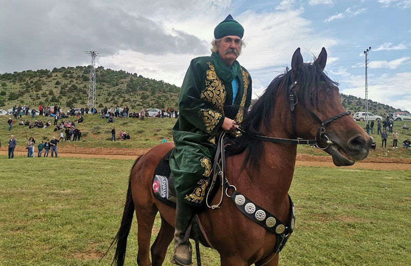 SAFKAN ARAP ATLARI KIYASIYA YARIŞTI