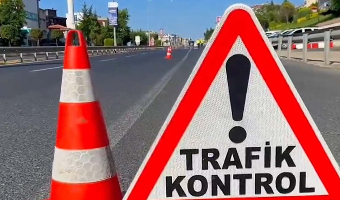 Bayram tatilinin ilk 3 gününde 22 kişi hayatını kaybetti
İçişleri Bakanı Ali Yerlikaya bayram tatilinin ilk 3