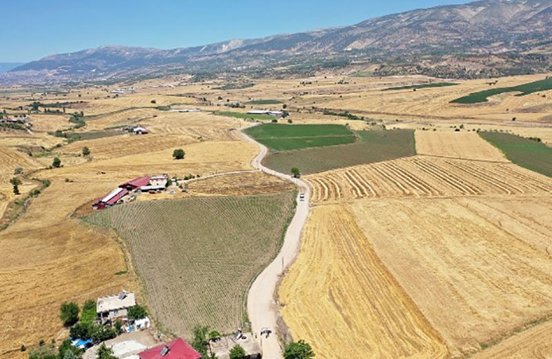 dulkadiroglu-belediyesinden-elmalar-mahallesinin-ulasimini-rahatlatacak-yol