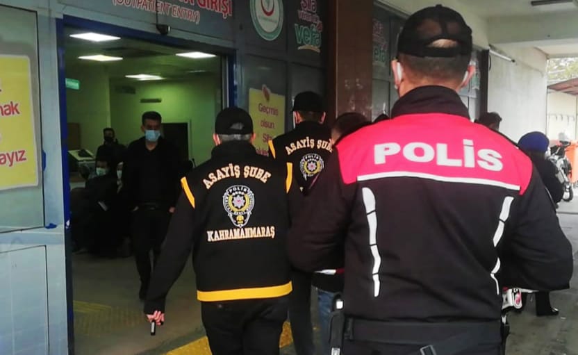 Operasyonlar sırasında çeşitli miktarlarda uyuşturucu madde ile birlikte 9 adet