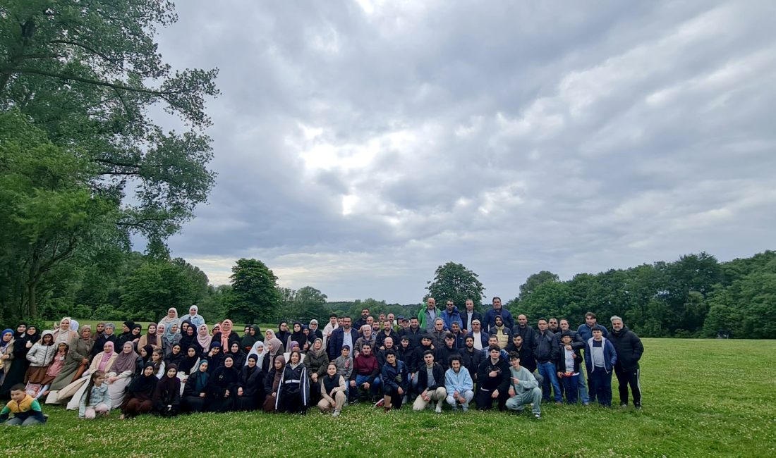 Hamburg’da öğrenciler yıl sonu pikniğinde buluştu İlhan Kılıç/ Hamburg- BHA