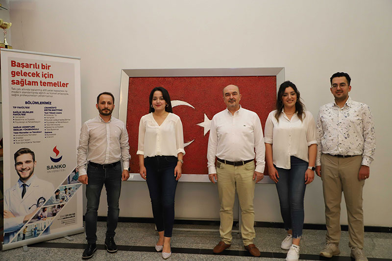 SANKO ÜNİVERSİTESİ HASTALIKLARI KOKU İLE TEŞHİS EDECEK PROJE GELİŞTİRİYOR SANKO Üniversitesi Tıp Fakültesi Tıbbi Biyokimya Ana Bilim Dalı Başkanı