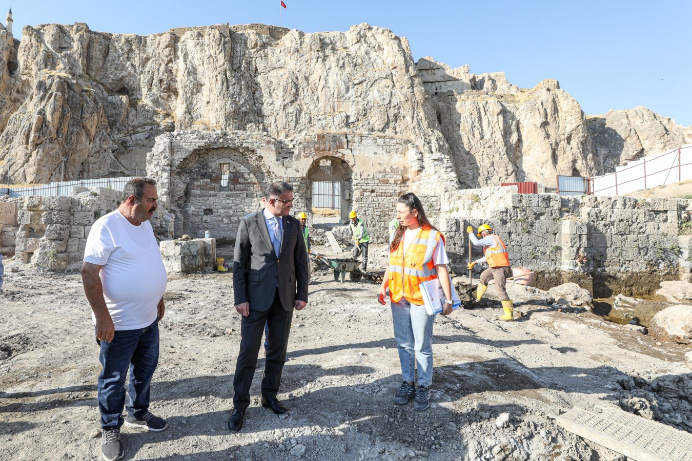 Tarihi Van şehrindeki 41 dükkan gün yüzüne çıkıyor 4 02082024171036 99709 61277