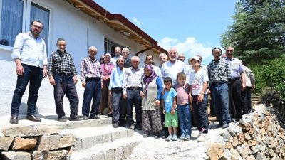 Büyük Kışla köyünde ikamet eden Zeynep-Mustafa Sarıyıldız’ın evleri yaşam koşullarına