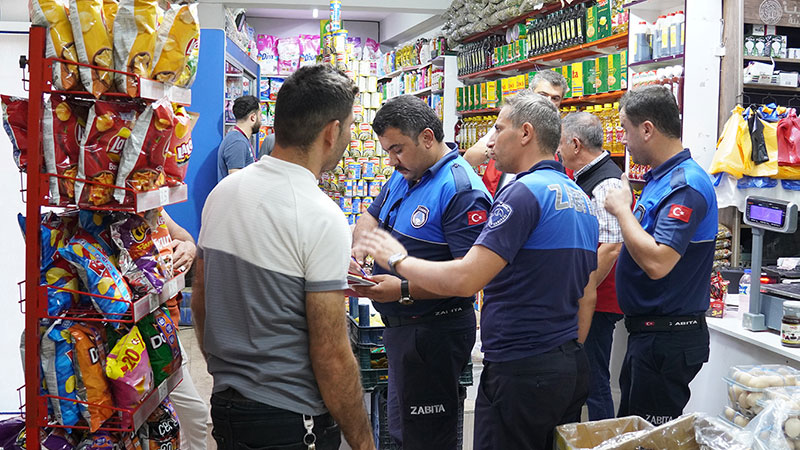 DULKADİROĞLU ZABITA MÜDÜRLÜĞÜ EKİPLERİ DENETİMLERİNİ SÜRDÜRÜYOR