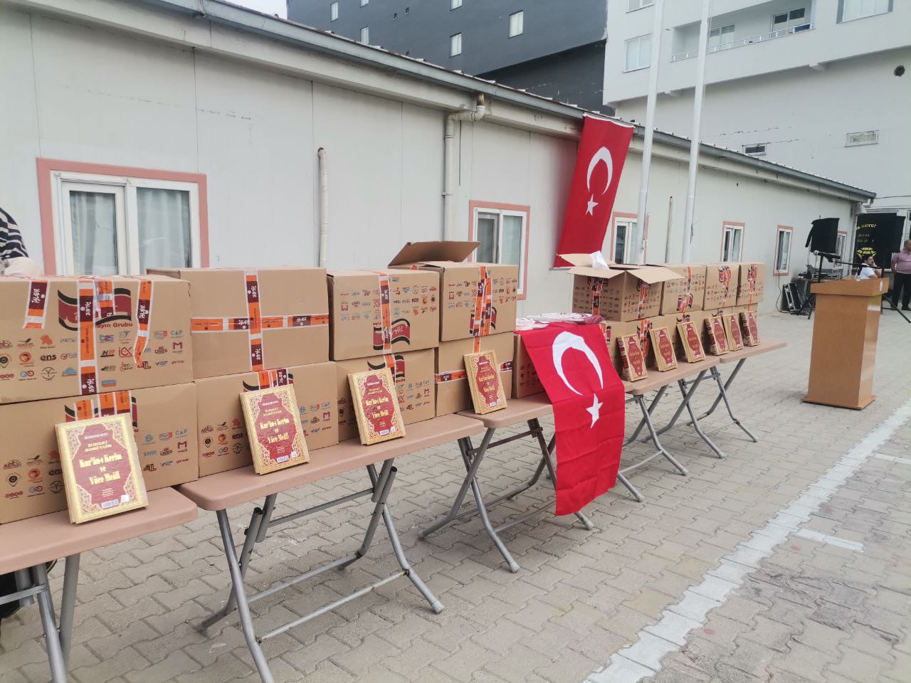 Zeytin Dalı Şehidinin Anısına 500 Kur’an-ı Kerim Dağıtıldı