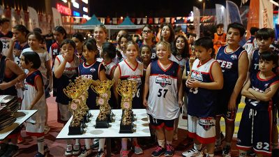 Büyükşehir Belediyesi öncülüğünde düzenlenen 3 x 3 basketbol turnuvası final