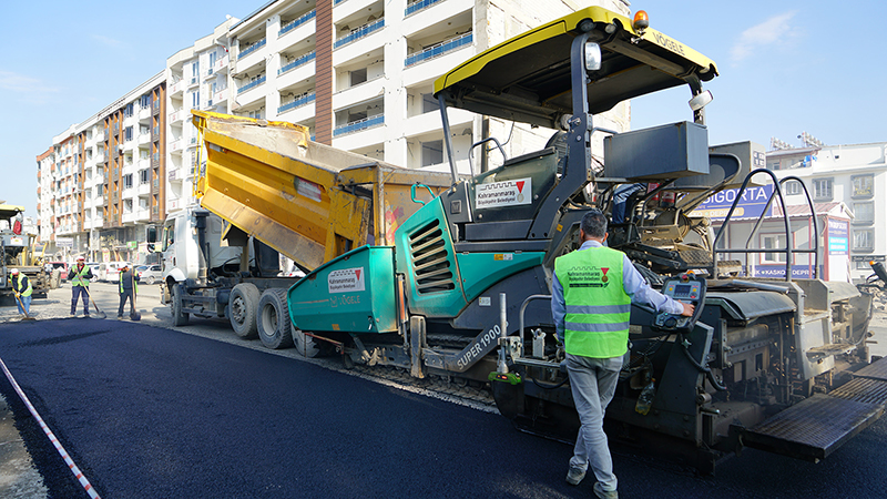 Daha Ulaşılabilir Türkoğlu İçin Büyükşehir Yol Yatırımlarını Sürdürüyor