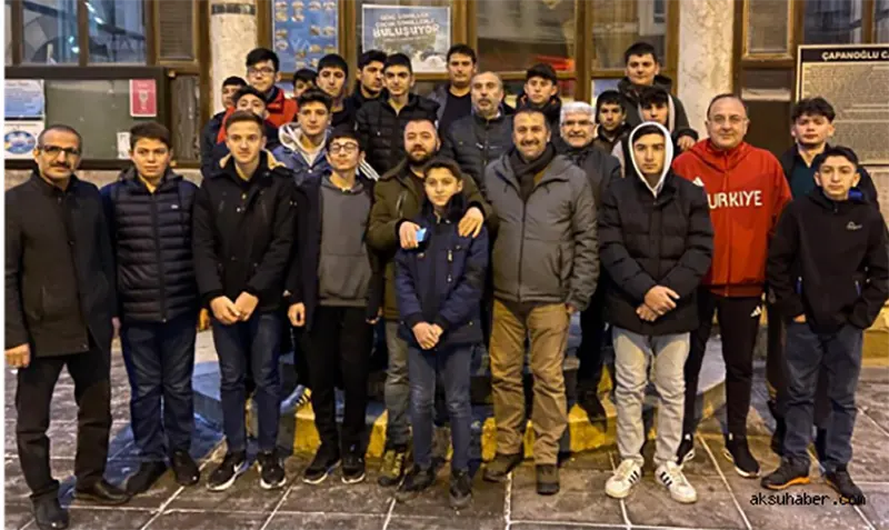 Tarihi Çapanoğlu Camii’nde kılınan