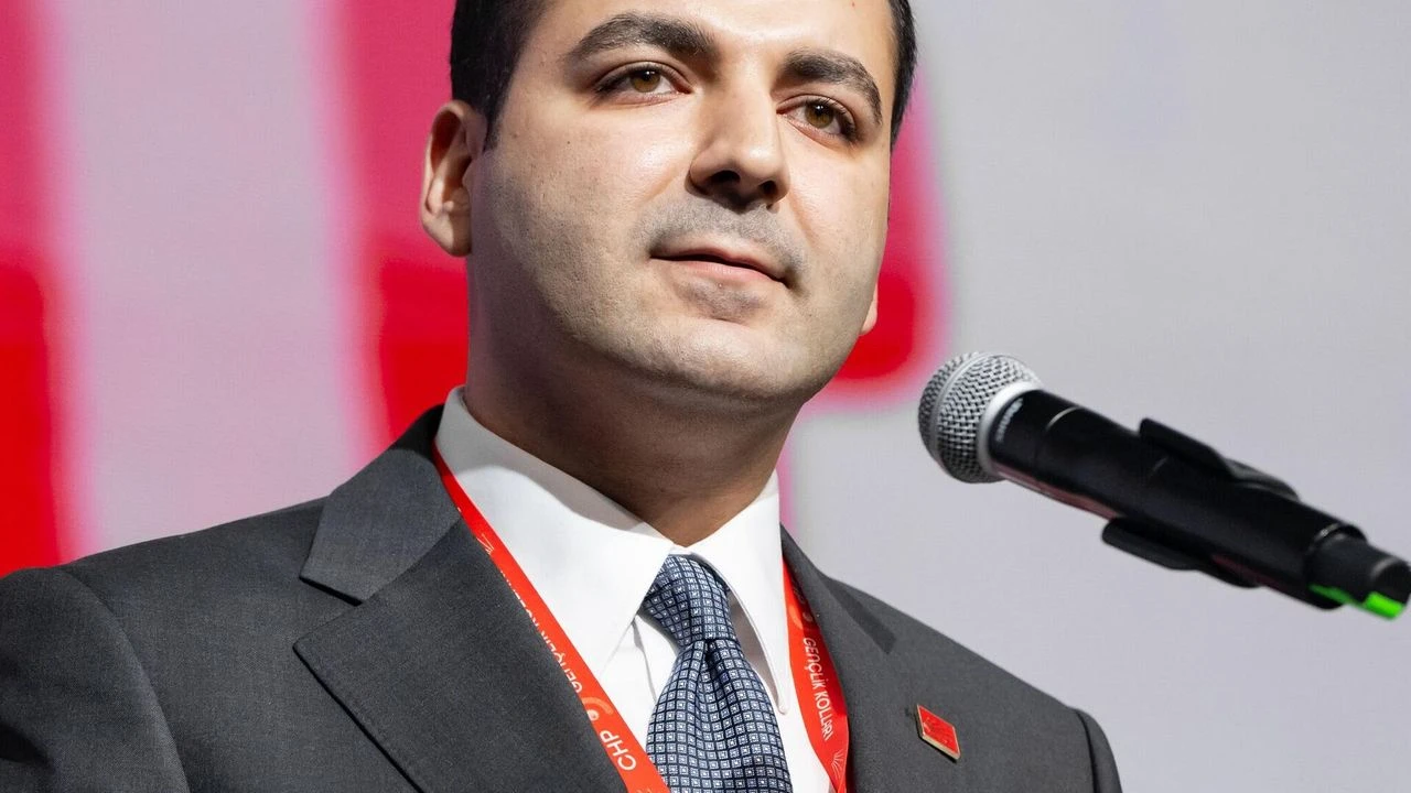 CHP Gençlik Kolları Başkanı Aydın gözaltına alındı! 1 chp genclik kollari baskani aydin gozaltina alindi