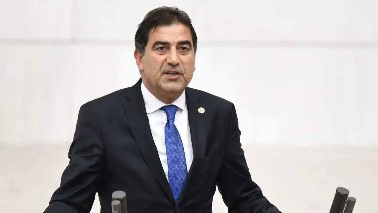 iyi parti konya milletvekili unal karaman istifa etti