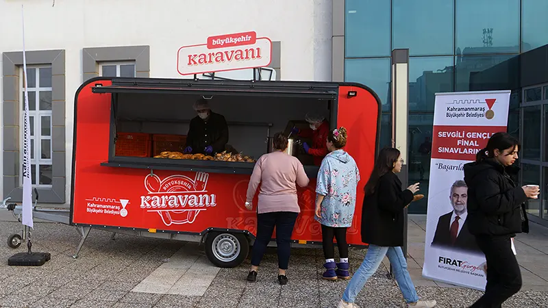 Kahramanmaraş Büyükşehir Belediyesi, sosyal sorumluluk projeleri kapsamında vatandaşların yanında olmaya