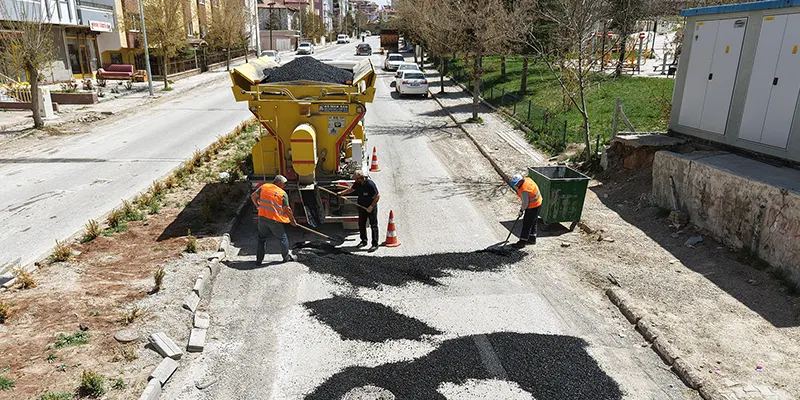 Kahramanmaraş Büyükşehir Belediyesi, şehir merkezi ile birlikte ilçelerde ve kırsal