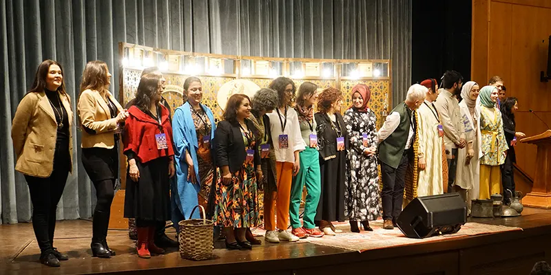 Şiir ve Edebiyatın Kentinde Uluslararası Dünya Anlatıcılar Şöleni Başladı Şiirin ve edebiyatın başkenti Kahramanmaraş, kültür ve sanat alanında önemli