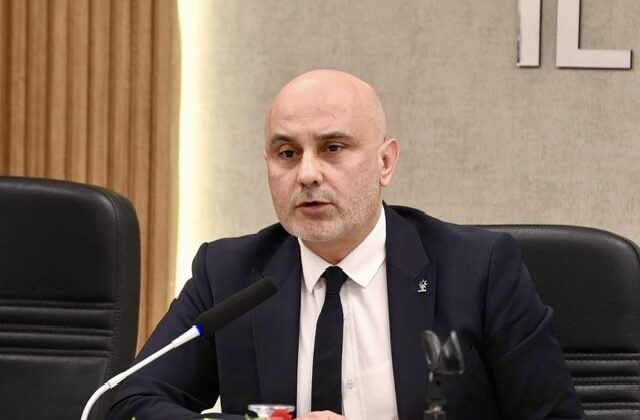 Başkan Gül, açıklamasında sağlık çalışanının mesai saatinde, görev yaptığı sağlık