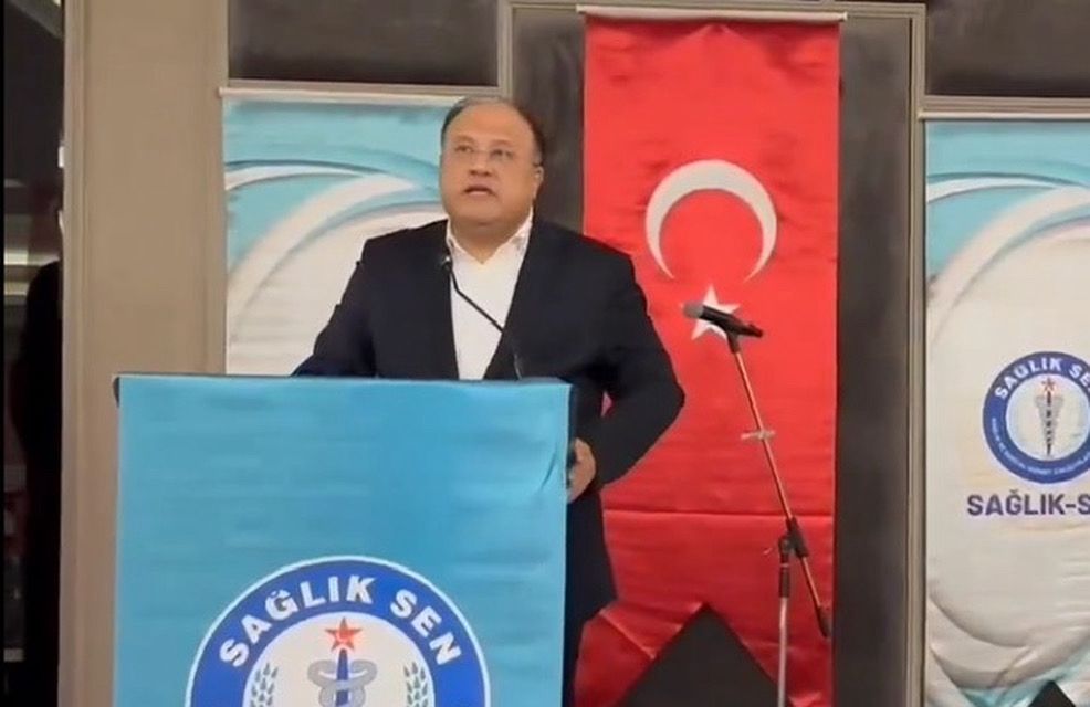 Demirci, Eser Karaca’nın çalıştığı sağlık kuruluşunda, mesai saatinde ve görevi
