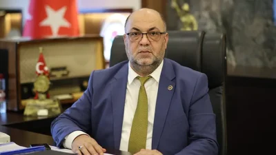Mehmet Akpınar, 1984-1989 yılları arasında Kahramanmaraş Belediye Başkanlığı görevini yürüten