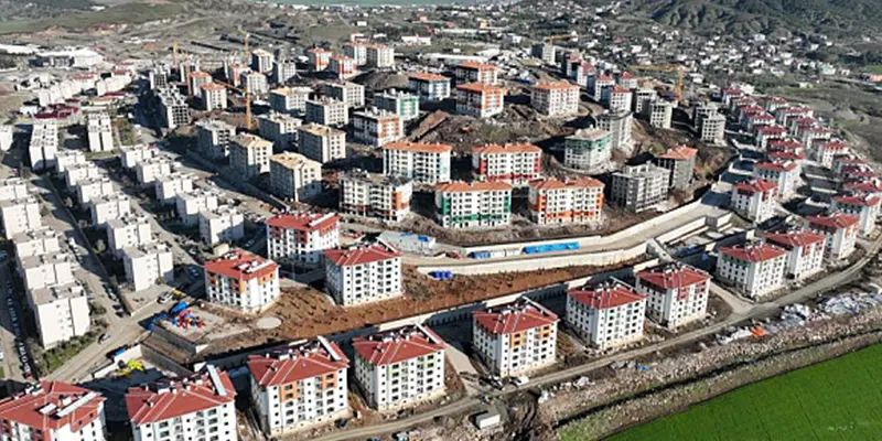 Bu kapsamda; borçlandırma senedine imza atmayan hak sahibine konut teslim