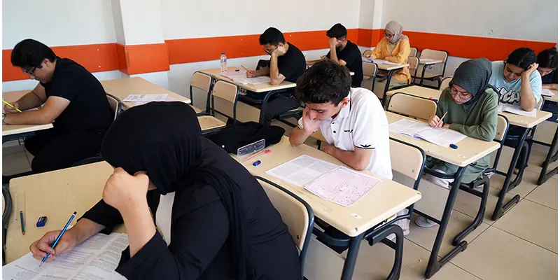 Sınav sürecine fiziksel ve mental olarak hazırlıklı girmenin başarıyı etkileyen