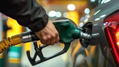 Küresel petrol fiyatlarındaki artış, yurt içi akaryakıt fiyatlarına da yansıyor.