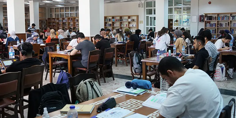 Kahramanmaraş Büyükşehir Belediyesi, eğitim alanındaki desteklerini artırarak sürdürüyor. Özellikle Liselere