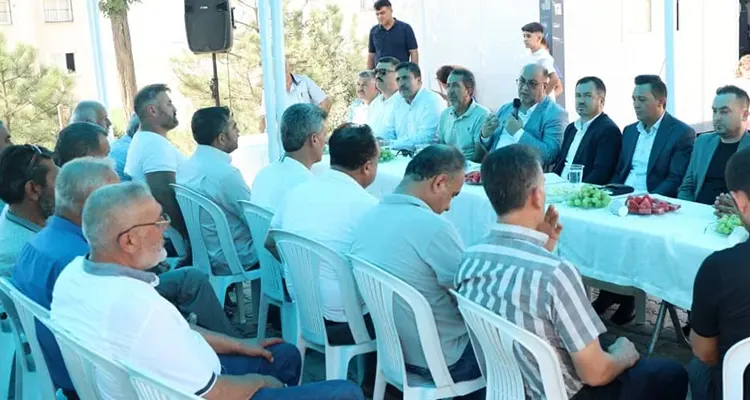 Başkan Akpınar’dan Karataş Mahallesi’ne Ziyaret: Talepler Yerinde Dinlendi Mahalle sakinlerinin ilettiği talep ve öneriler dikkatle not alınarak, çözüm