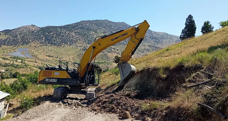 Kahramanmaraş Büyükşehir Belediyesi, şehir merkezinin yanı sıra ilçelerde ve kırsal