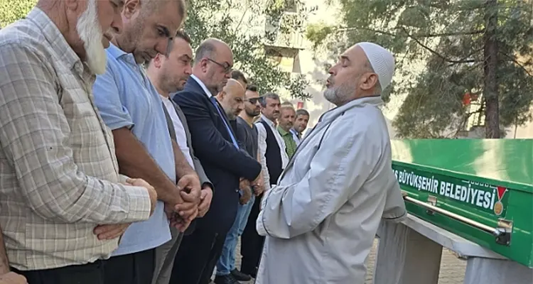 Cenaze törenine katılan Başkan Akpınar, duygularını sosyal medya hesabından da